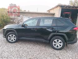 تۆیۆتا ڕاڤ 4